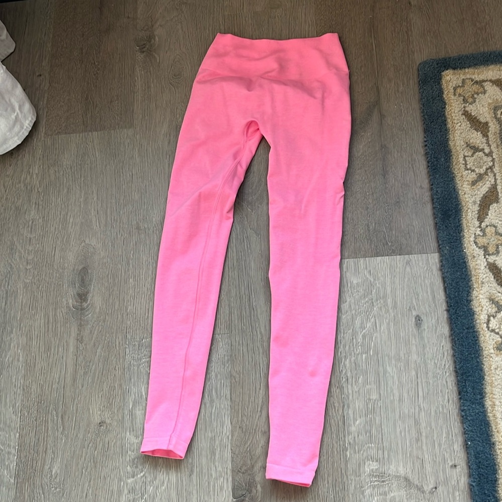 Alphalete leggings pink